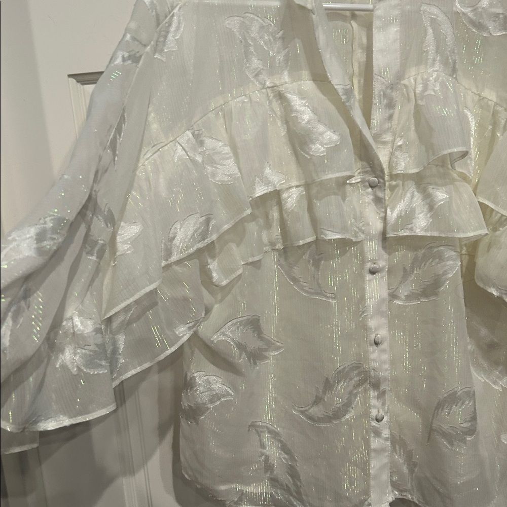 52seven Cream Sheer Ruffled Blouse size large - Picture 3 of 7
